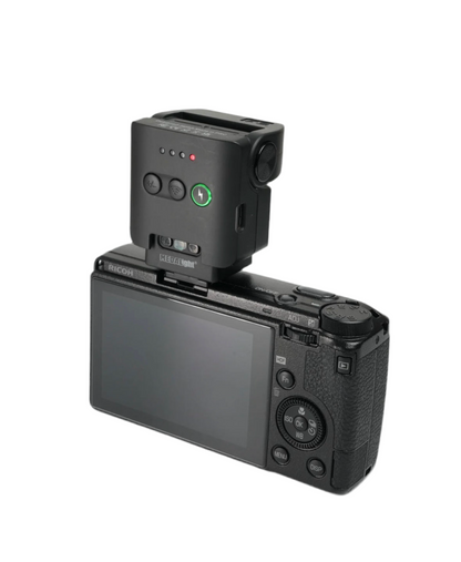 Medalight F2 Mini Detachable Flashlight - WIRELESS FLASH