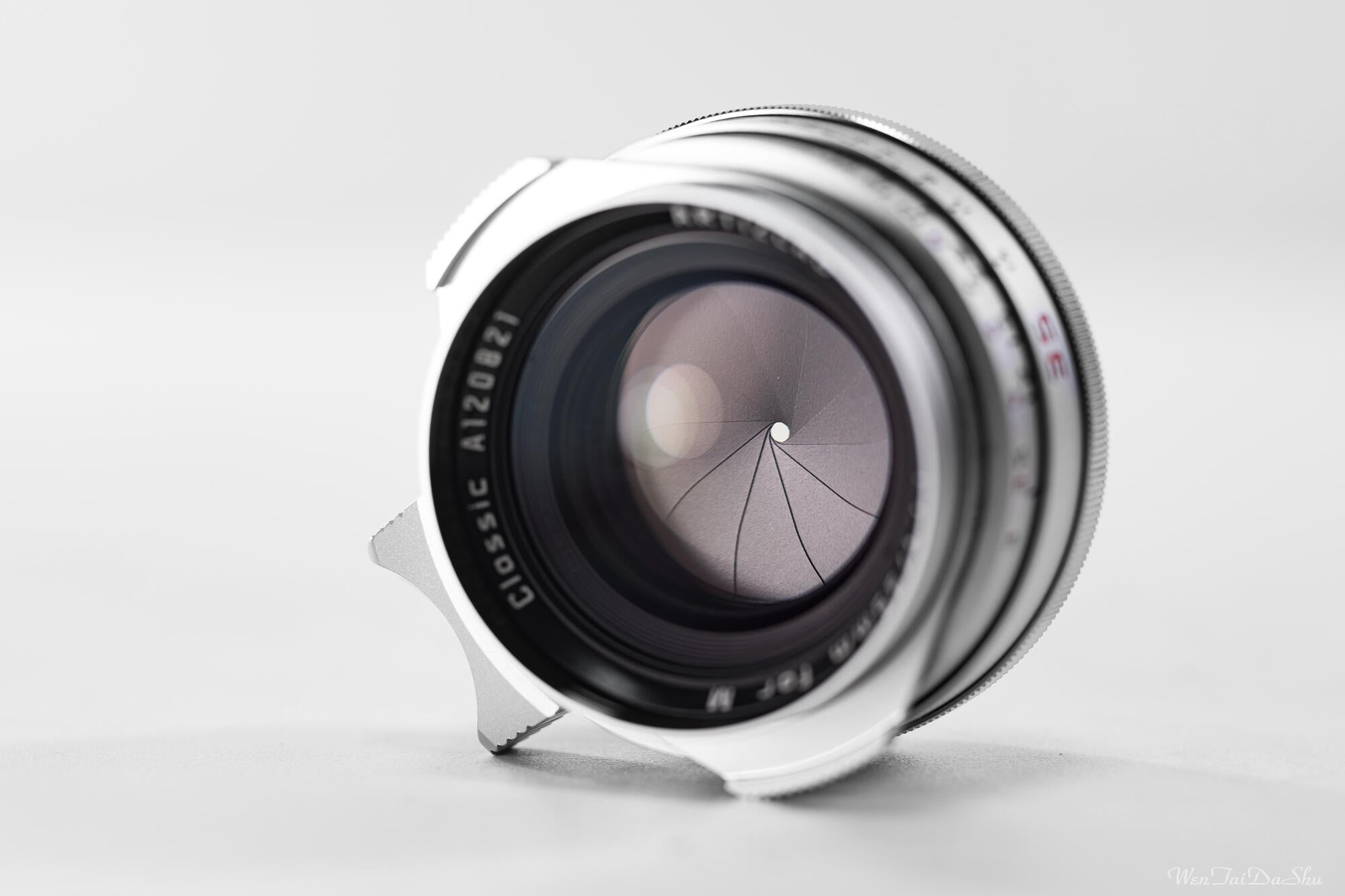 Artizlab Classic 35mm f/1.4 Lens for Leica M (inspired by Leica's